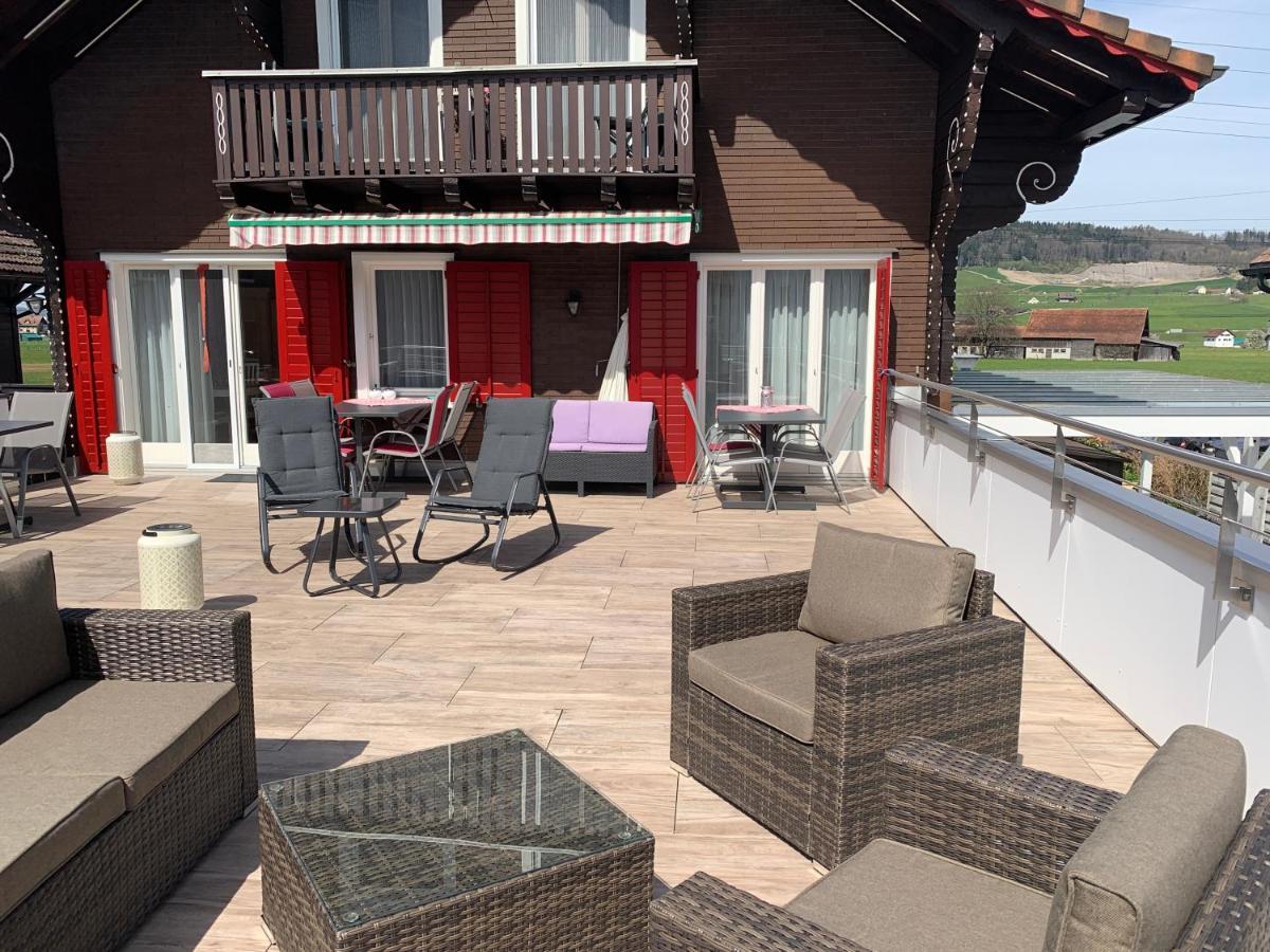 Pension Chalet Charme Siebnen Екстер'єр фото